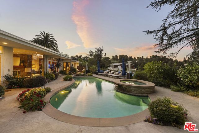 4101 Clear Valley Drive, Los Angeles, CA 91436