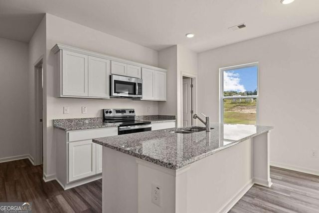 37 Crescent Boulevard, Carrollton, GA 30116