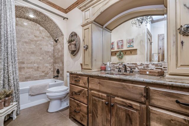 100 Thomas Lane, Wheeler, TX 79096