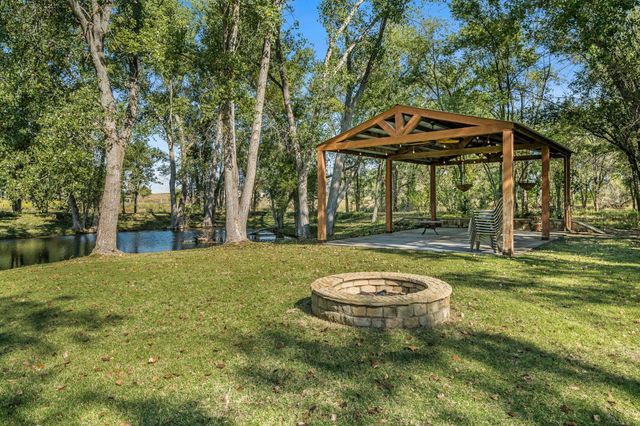 100 Thomas Lane, Wheeler, TX 79096