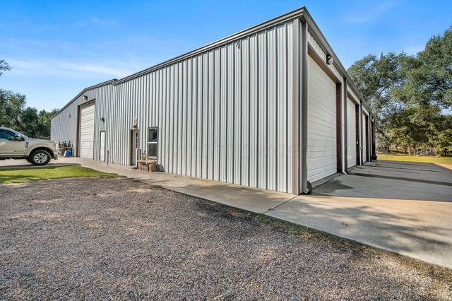 100 Thomas Lane, Wheeler, TX 79096
