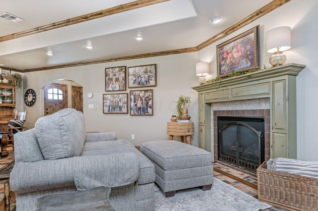 100 Thomas Lane, Wheeler, TX 79096