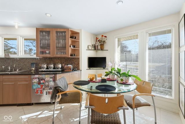 7220 N Illinois Street, Indianapolis, IN 46260