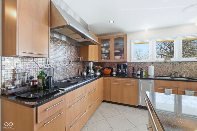 7220 N Illinois Street, Indianapolis, IN 46260