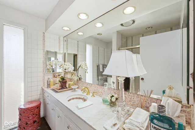 7220 N Illinois Street, Indianapolis, IN 46260