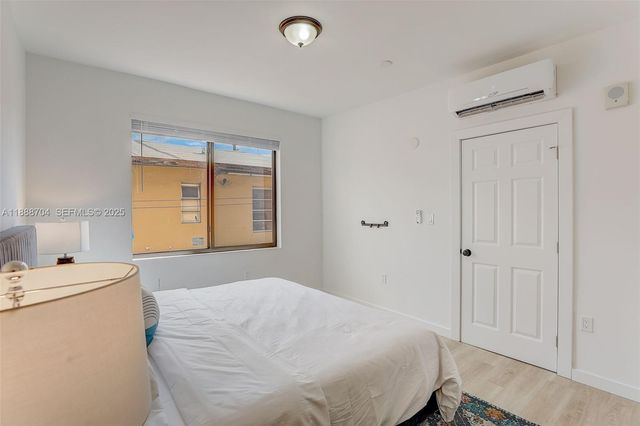 1553 SW 7th Street, Miami, FL 33135