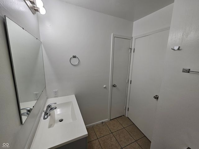 6312 Commons Drive, Indianapolis, IN 46254