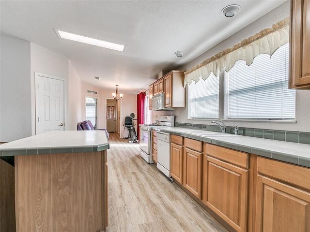 14900 Spencer Mountain Drive, Jones, OK 73049
