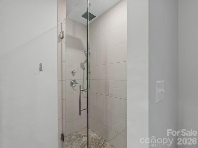 100 Hibriten Drive, Asheville, NC 28801