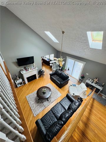 480 East Mud River Road, Milton, WV 25541