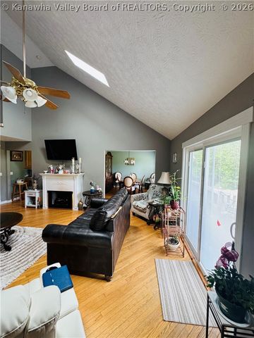 480 East Mud River Road, Milton, WV 25541