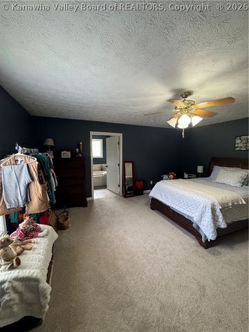 480 East Mud River Road, Milton, WV 25541