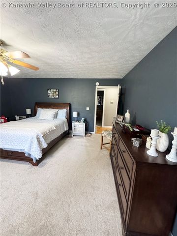 480 East Mud River Road, Milton, WV 25541