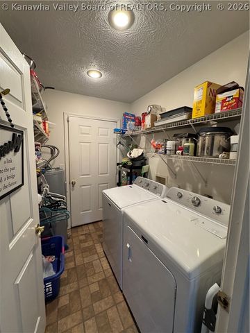480 East Mud River Road, Milton, WV 25541