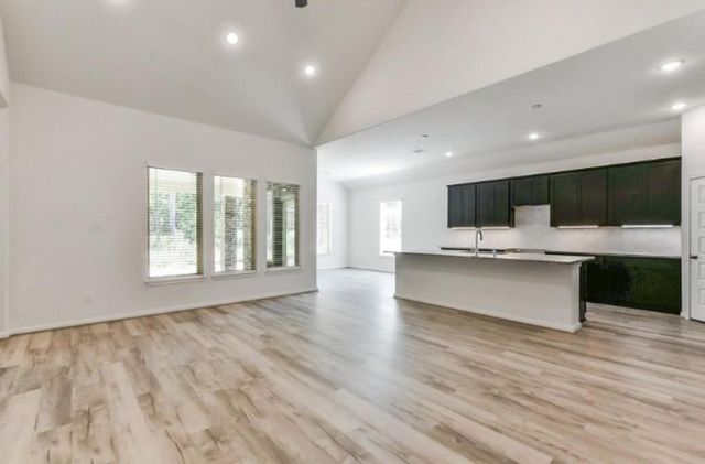 240 County Road 3081, Cleveland, TX 77327