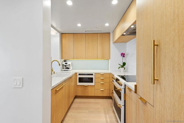 200 Harbor Dr 1001, San Diego, CA 92101