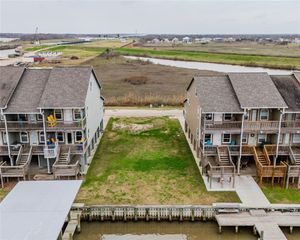163 Boat Slip Road, Matagorda, TX 77457