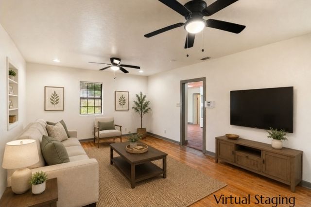 210 Tarlton St, Corpus Christi, TX 78415