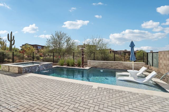 37200 N CAVE CREEK Road 1037, Scottsdale, AZ 85262
