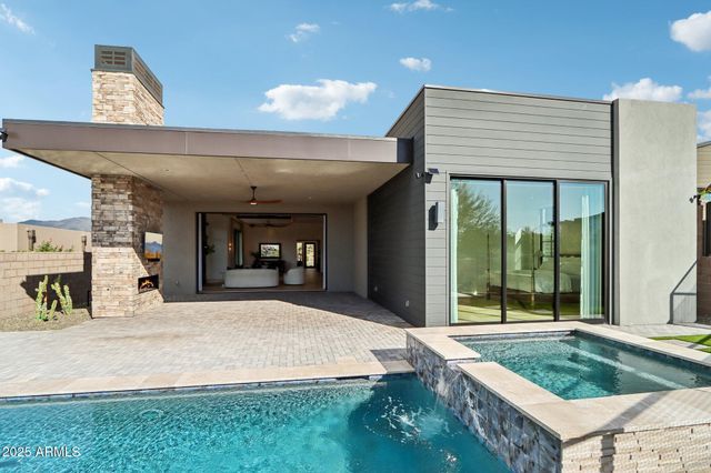 37200 N CAVE CREEK Road 1037, Scottsdale, AZ 85262