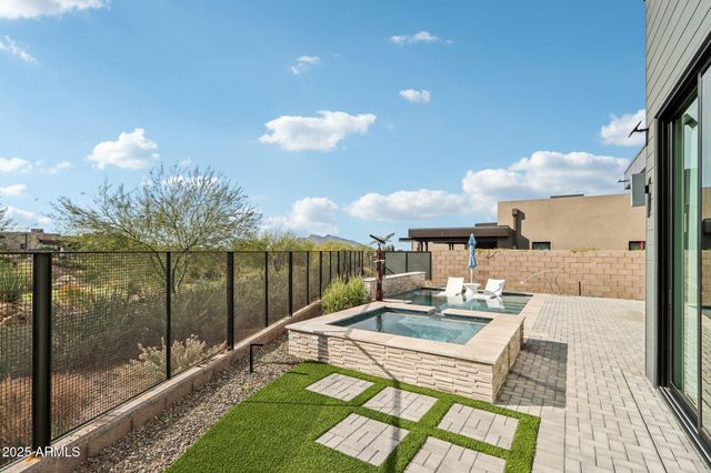 37200 N CAVE CREEK Road 1037, Scottsdale, AZ 85262