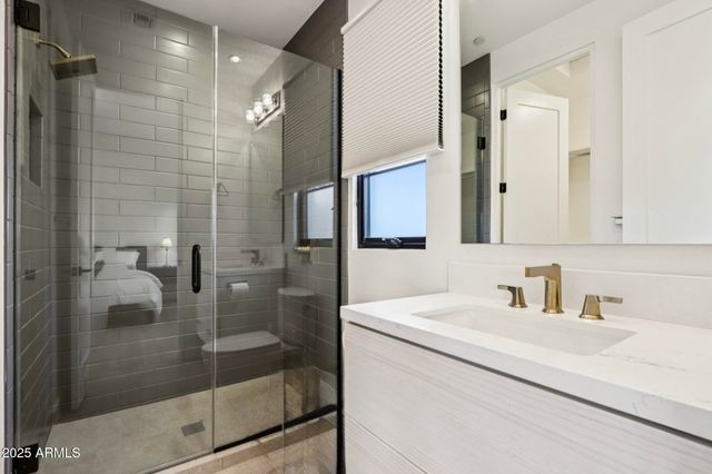 37200 N CAVE CREEK Road 1037, Scottsdale, AZ 85262