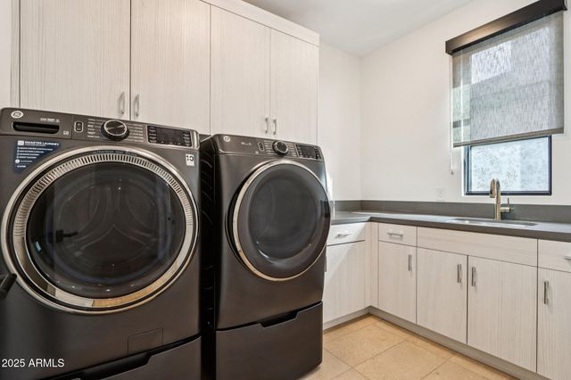 37200 N CAVE CREEK Road 1037, Scottsdale, AZ 85262