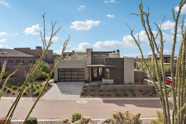 37200 N CAVE CREEK Road 1037, Scottsdale, AZ 85262