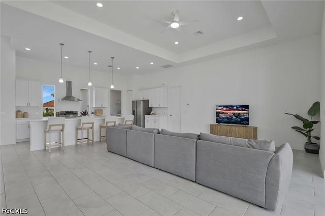 1428 NW 27th PL, Cape Coral, FL 33993