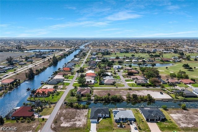 1428 NW 27th PL, Cape Coral, FL 33993