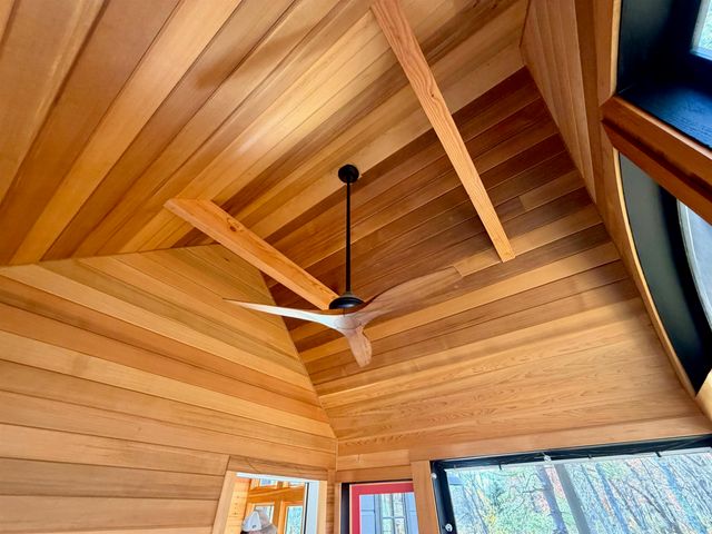 86 Governor Wentworth Highway, Tuftonboro, NH 03853