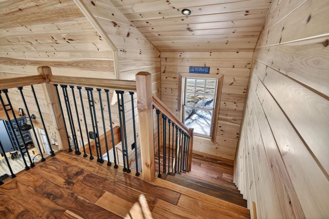 86 Governor Wentworth Highway, Tuftonboro, NH 03853