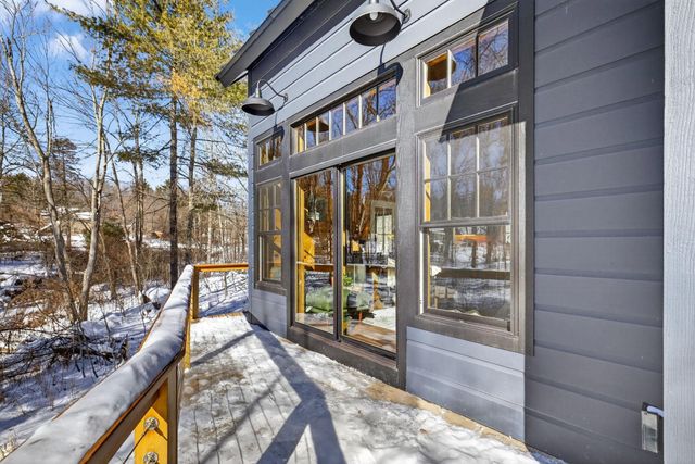 86 Governor Wentworth Highway, Tuftonboro, NH 03853