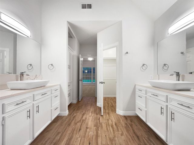 6107 Hampton Way Court, Spring, TX 77389