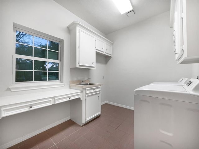 6107 Hampton Way Court, Spring, TX 77389