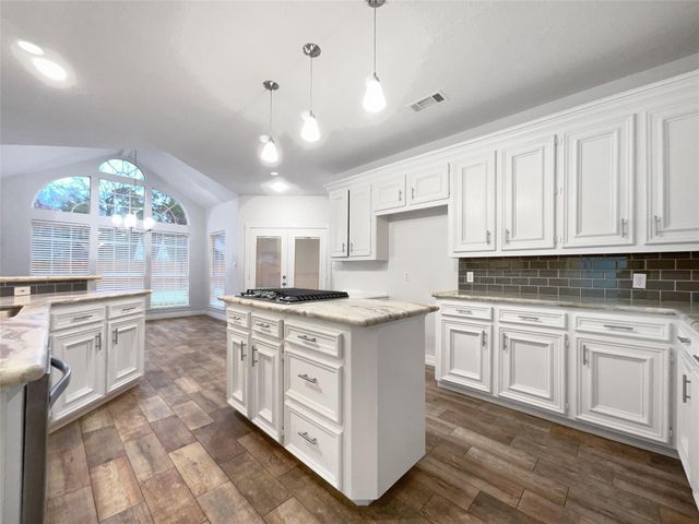 6107 Hampton Way Court, Spring, TX 77389