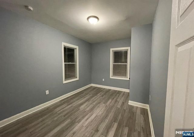 103 10th Street, Newark, NJ 07107