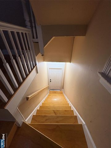 103 10th Street, Newark, NJ 07107