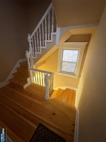 103 10th Street, Newark, NJ 07107