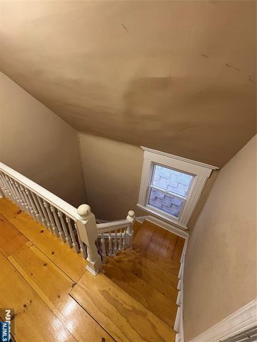 103 10th Street, Newark, NJ 07107