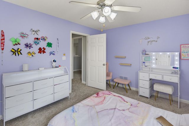 25 FAIROAKS DR, Oakland, TN 38060