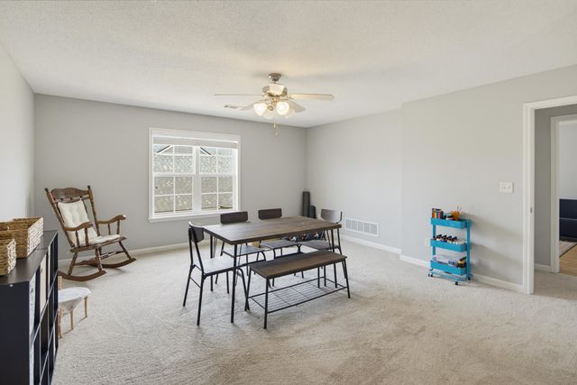 25 FAIROAKS DR, Oakland, TN 38060