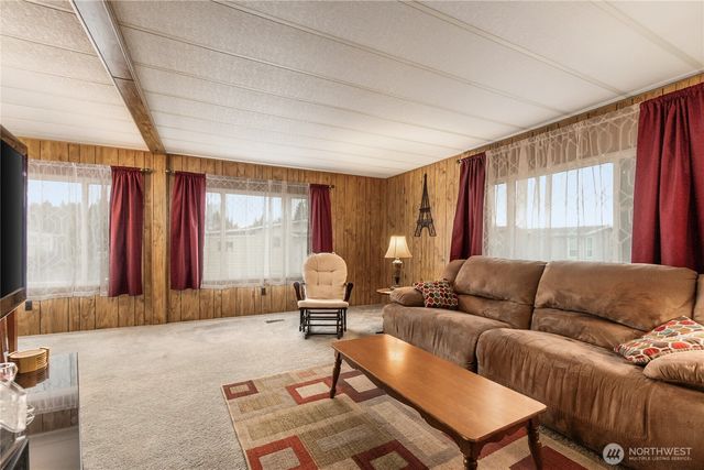 7508 47th Avenue NE #9, Marysville, WA 98270