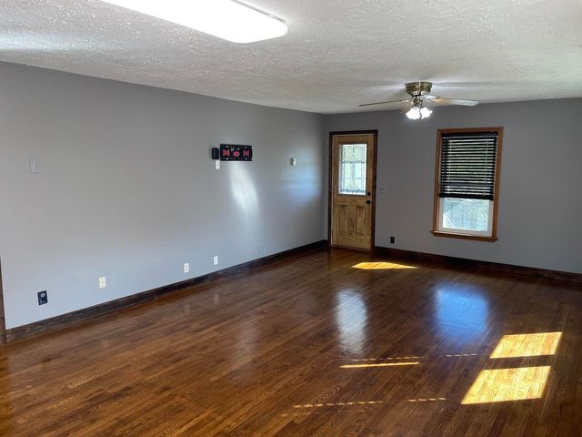 801 Patton Avenue, Cabool, MO 65689