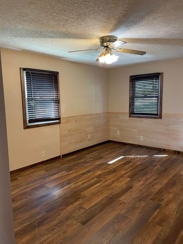 801 Patton Avenue, Cabool, MO 65689