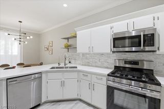 251 South Green Valley Parkway 5311, Henderson, NV 89012