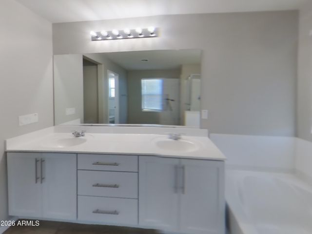 4122 W FEDERAL Way, San Tan Valley, AZ 85144