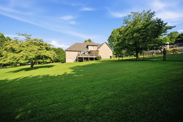 2044 Laura Ln, Springfield, TN 37172