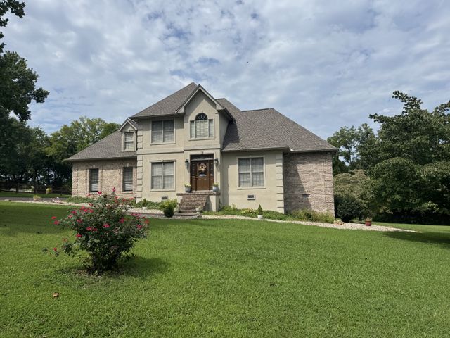 2044 Laura Ln, Springfield, TN 37172
