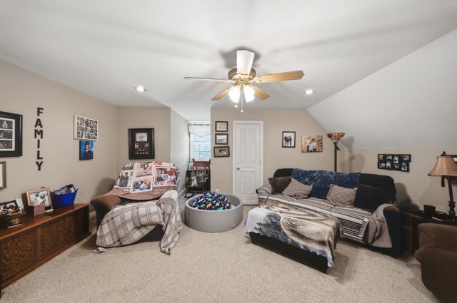 2044 Laura Ln, Springfield, TN 37172